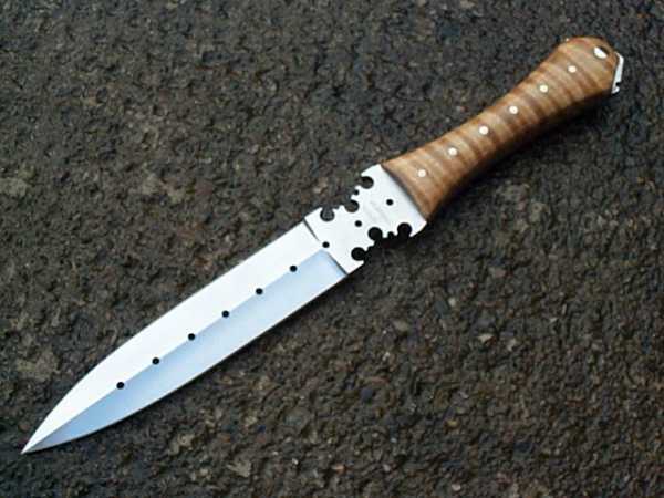 Decorative dagger
